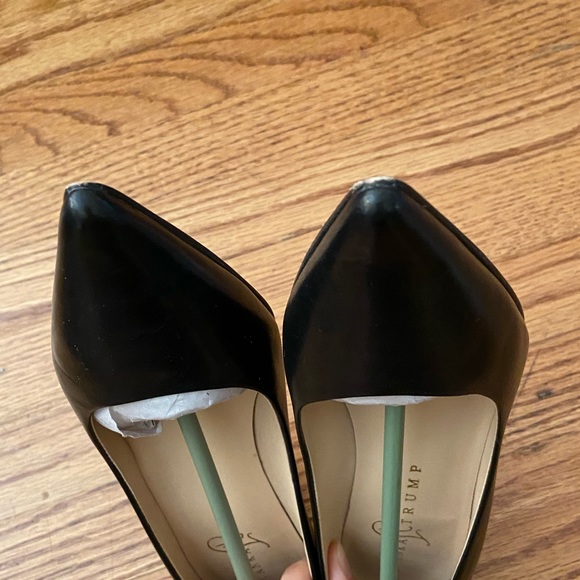 Ivanka Trump Heels - Picture 7 of 7